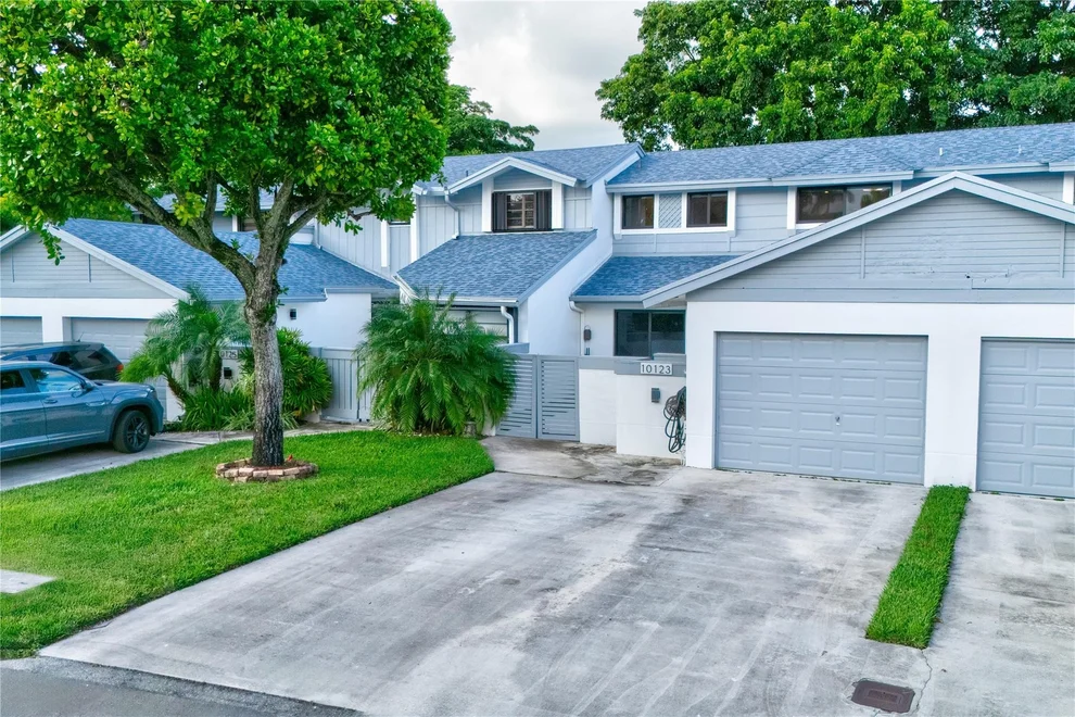 Unit for sale at 10123 NW 52nd Terrace, Doral, FL 33178