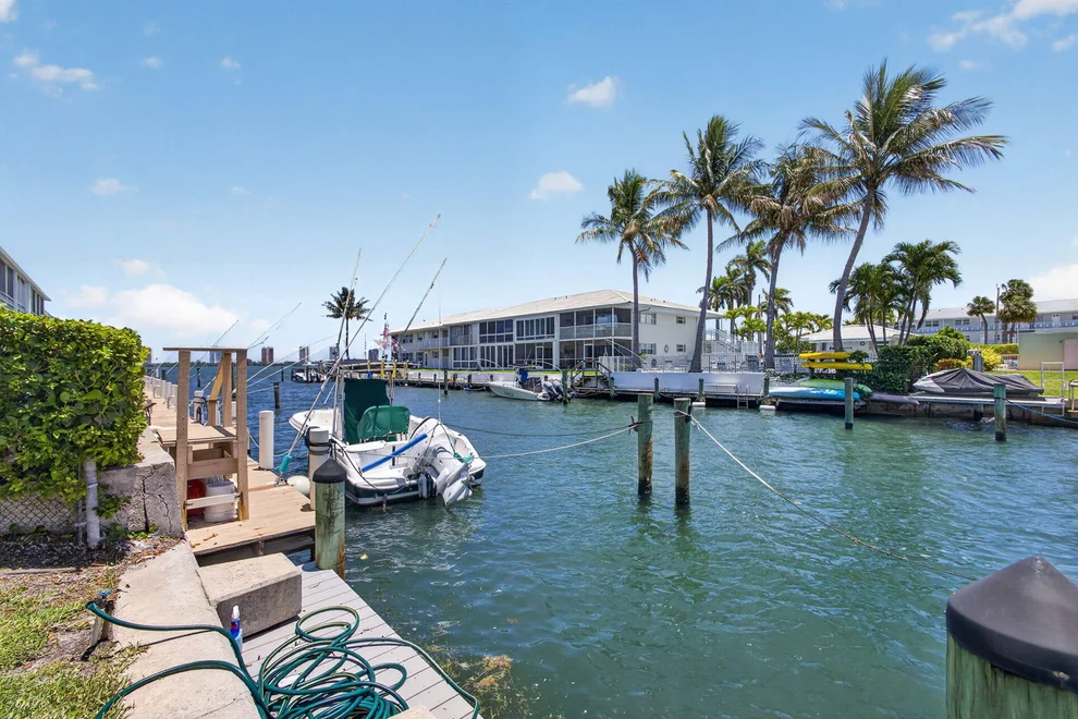 Unit for sale at 110 Wettaw Lane, North Palm Beach, FL 33408