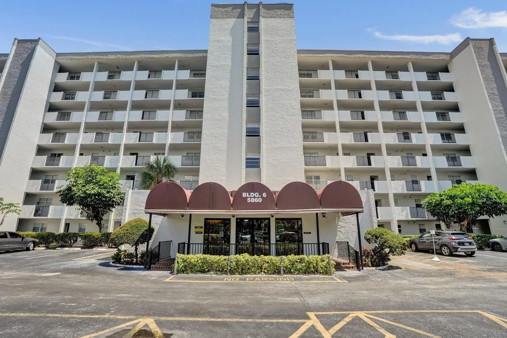 Unit for sale at 5860 NW 44th Street, Lauderhill, FL 33319