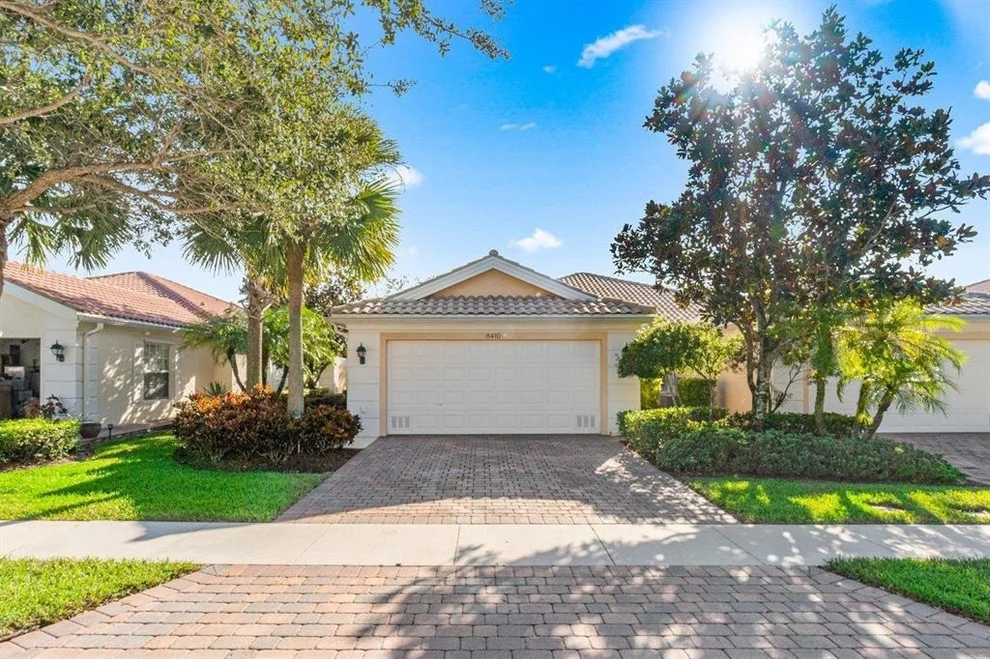 Unit for sale at 8410 St. Johns Court, Wellington, FL 33414