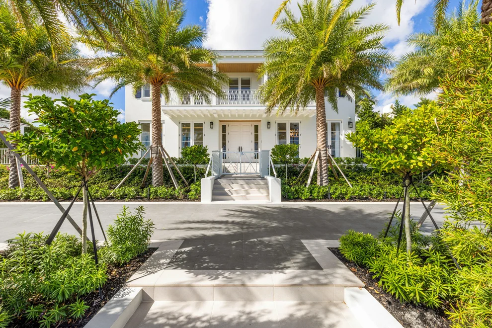 Unit for sale at 2415 S Flagler Drive, West Palm Beach, FL 33401