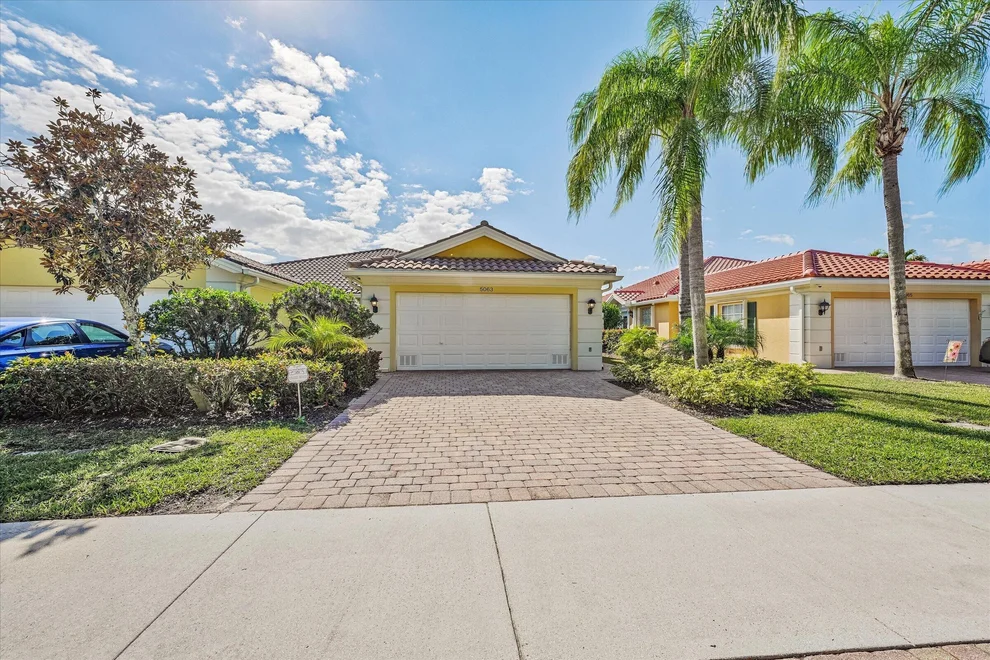 Unit for sale at 5063 Magnolia Bay Circle, Palm Beach Gardens, FL 33418