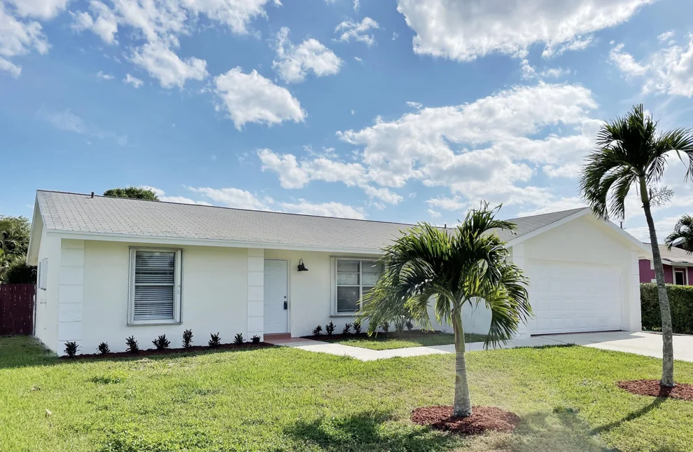 Unit for sale at 117 Eider Court, Royal Palm Beach, FL 33411