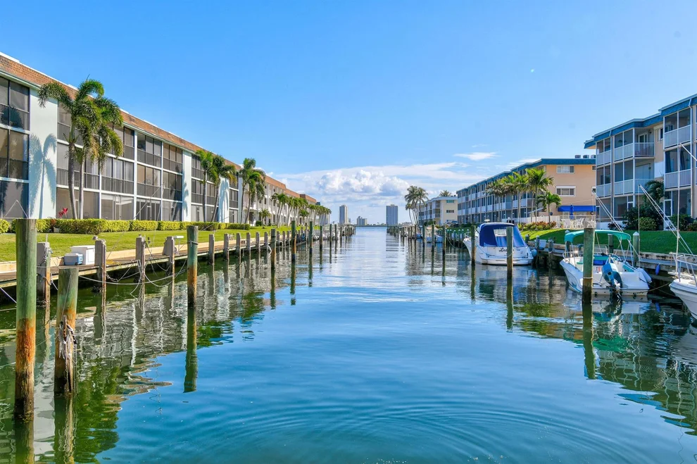 Unit for sale at 236 Castlewood Drive, North Palm Beach, FL 33408