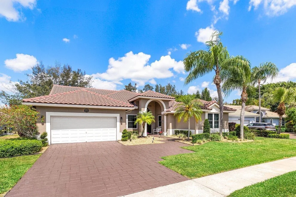Unit for sale at 7892 Dorchester Road, Boynton Beach, FL 33472