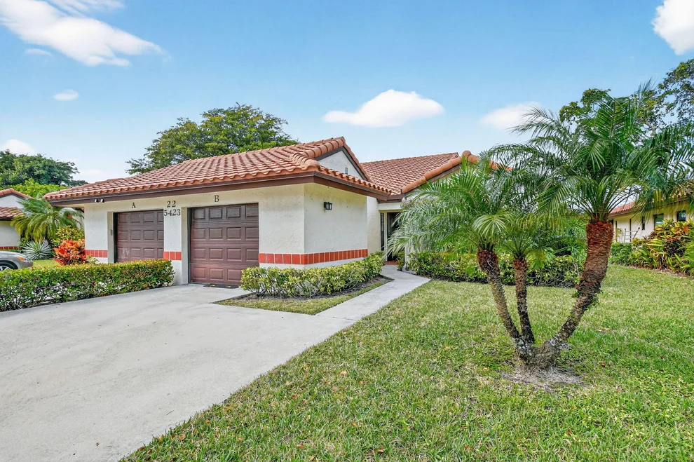 Unit for sale at 5423 Palm Springs Lane, Boynton Beach, FL 33437