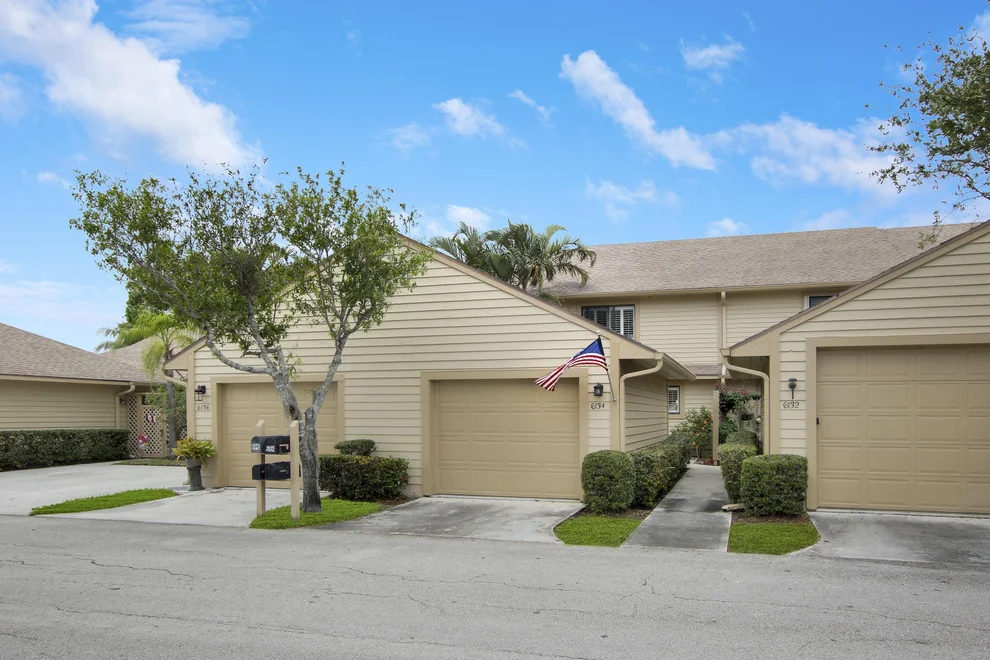 Unit for sale at 6134 SE Georgetown Place, Hobe Sound, FL 33455