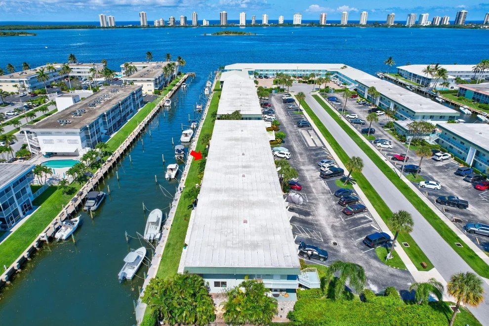 Unit for sale at 121 Wettaw Lane, North Palm Beach, FL 33408