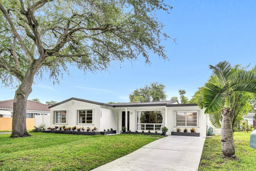 Unit for sale at 1341 N 30th Road, Hollywood, FL 33021