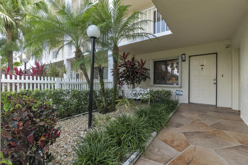 Unit for sale at 7351 Kinghurst Drive, Delray Beach, FL 33446