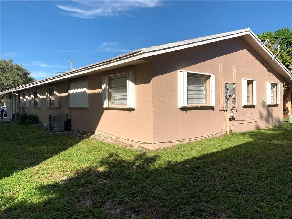 Unit for sale at 332 SE 10th Avenue, Pompano Beach, FL 33060