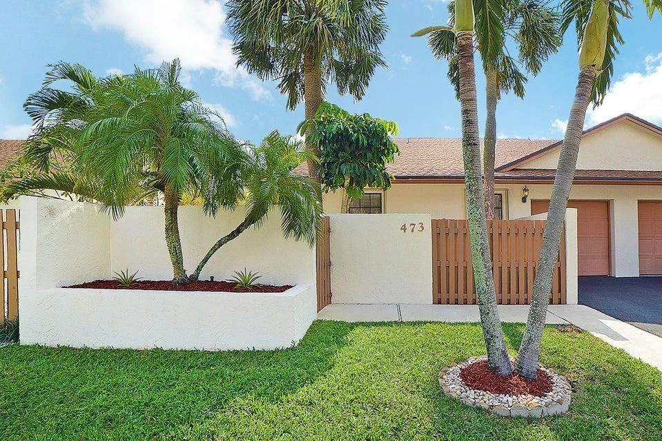 Unit for sale at 473 SW 28th Avenue SW, Delray Beach, FL 33445