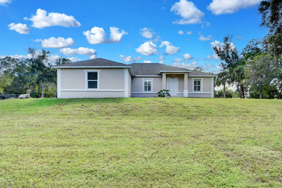 Unit for sale at 18640 49th Street N, Loxahatchee, FL 33470