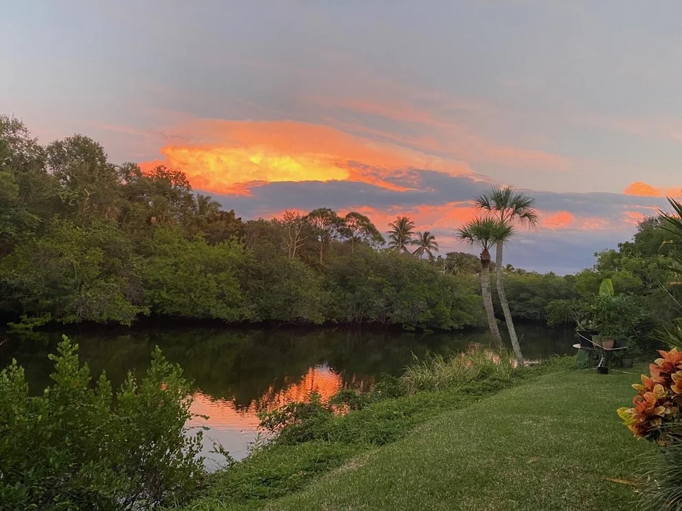Unit for sale at 1600 NE Dixie Highway, Jensen Beach, FL 34957