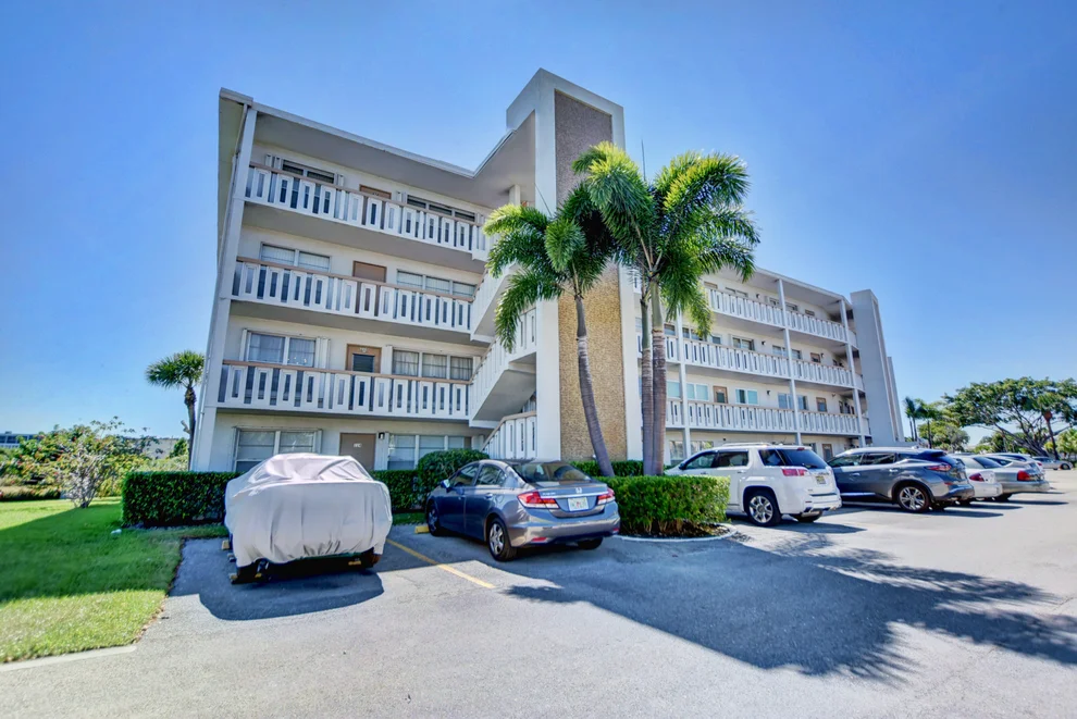 Unit for sale at 113 Greenbrier B, West Palm Beach, FL 33417