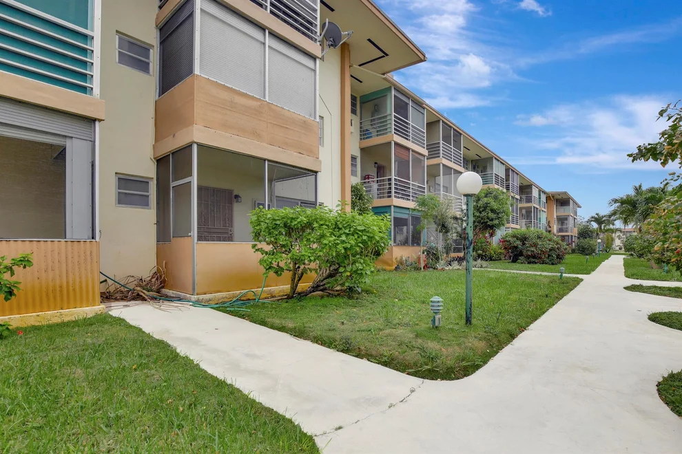 Unit for sale at 17090 NE 14th Avenue, North Miami Beach, FL 33162