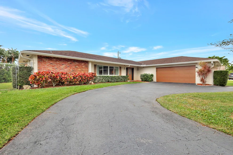 Unit for sale at 61 W Palm Avenue, Lake Worth, FL 33467