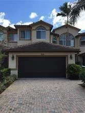 Unit for sale at 812 W Village Circle, Davie, FL 33325