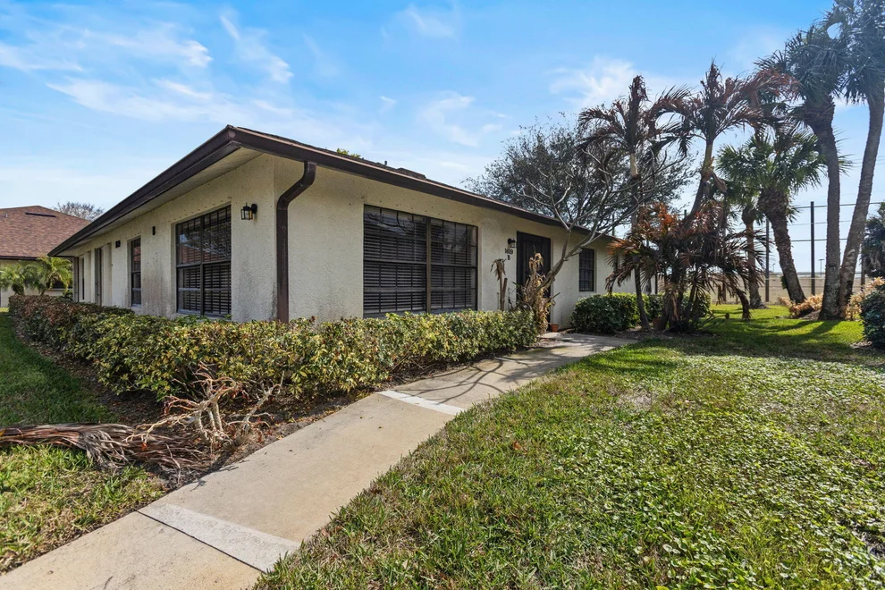 Unit for sale at 1619 Laurel Leaf Lane, Fort Pierce, FL 34950