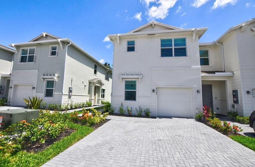 Unit for sale at 4567 Hollister Avenue, Lake Worth, FL 33463