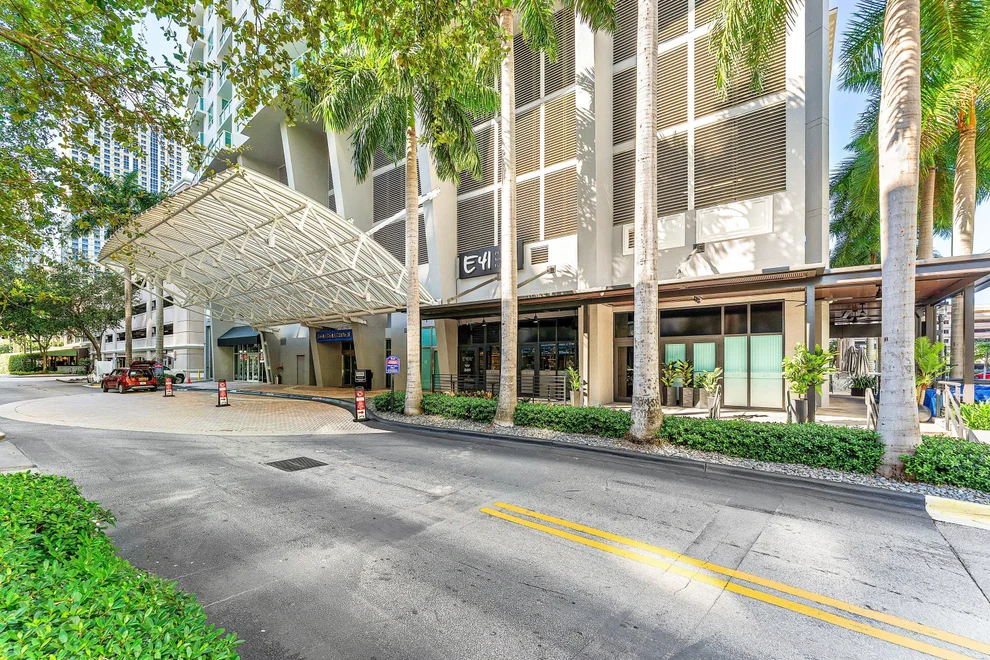 Unit for sale at 350 SE 2nd Street, Fort Lauderdale, FL 33301