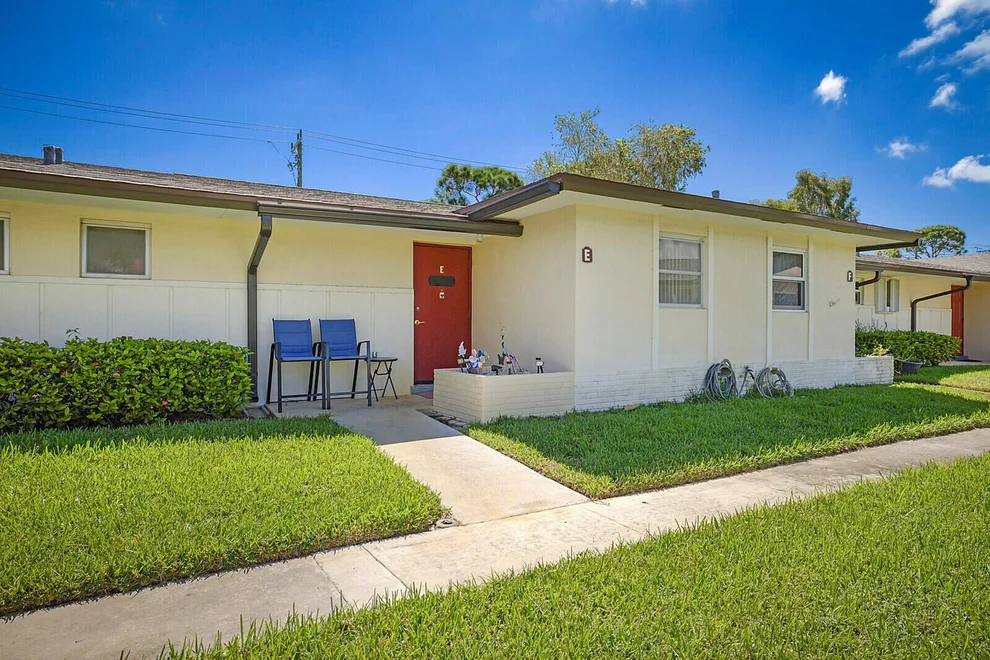 Unit for sale at 2854 Ashley Drive E, West Palm Beach, FL 33415