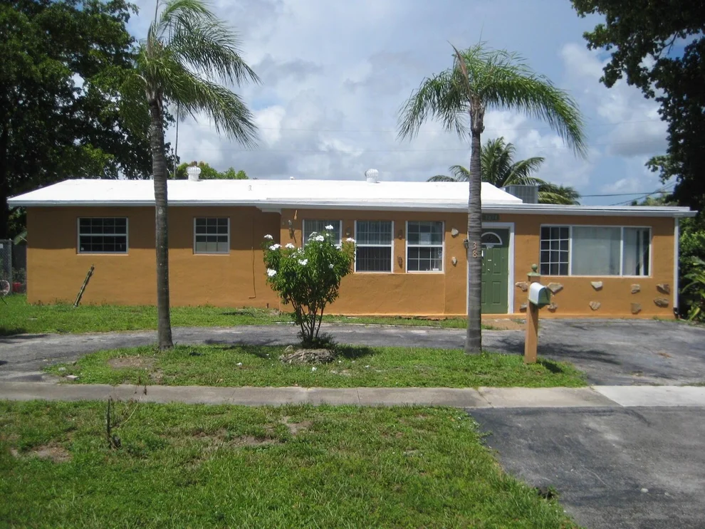 Unit for sale at 3851 NW 3rd Terrace, Deerfield Beach, FL 33064