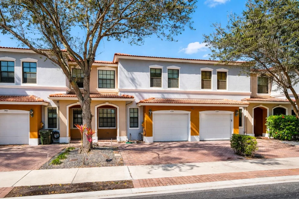 Unit for sale at 238 E Chrystie Circle, Delray Beach, FL 33484