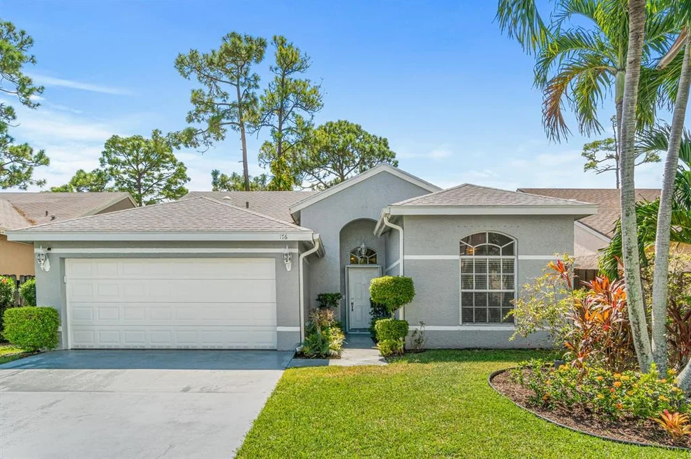 Unit for sale at 176 Heatherwood Drive, Royal Palm Beach, FL 33411