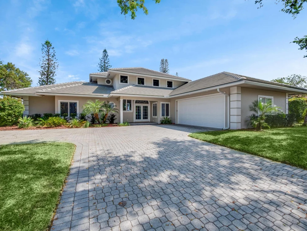 Unit for sale at 183 Thornton Drive, Palm Beach Gardens, FL 33418
