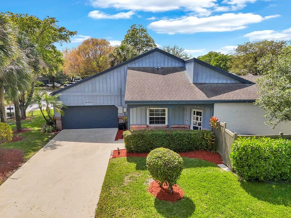Unit for sale at 6525 Windsor Drive, Parkland, FL 33067