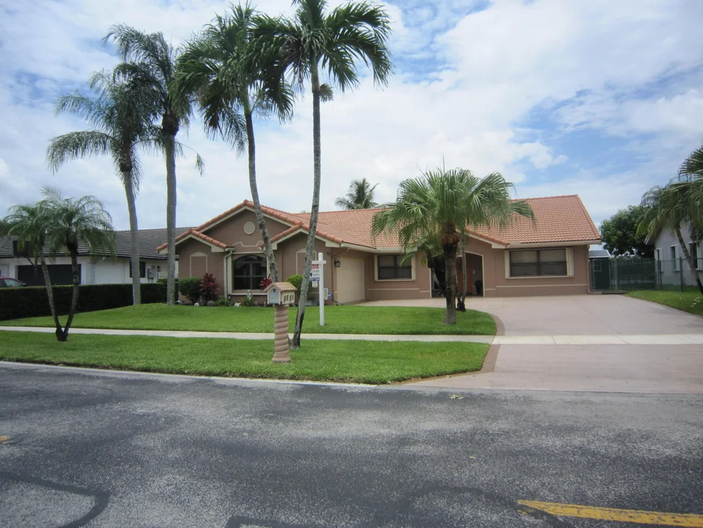 Unit for sale at 5531 Hawkes Bluff Avenue, Davie, FL 33331