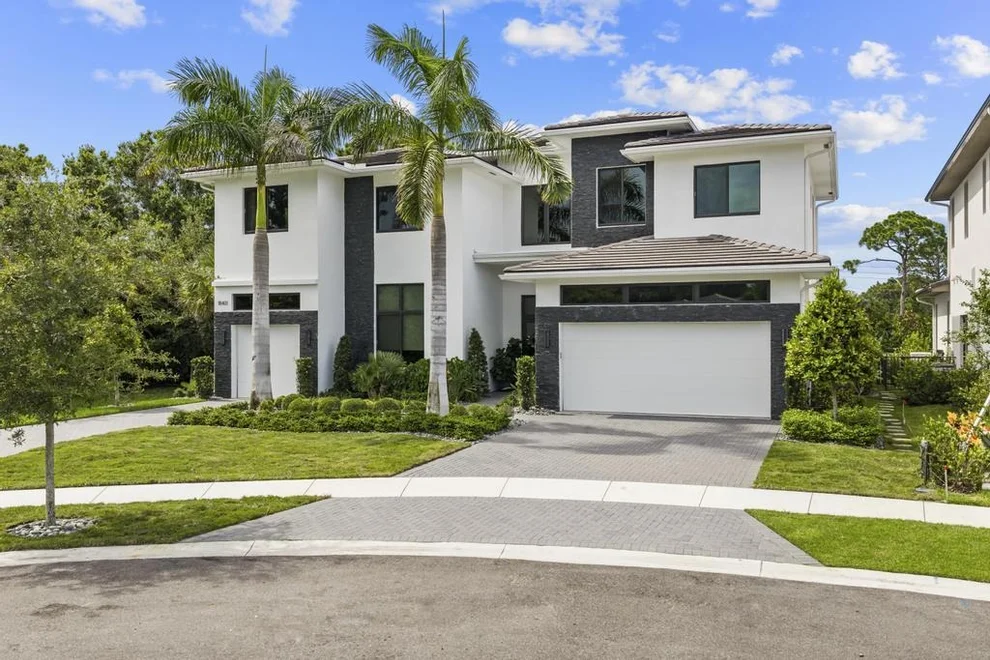Unit for sale at 18401 Symphony Court, Jupiter, FL 33458