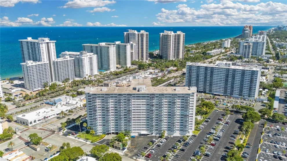 Unit for sale at 3300 NE 36th Street, Fort Lauderdale, FL 33308