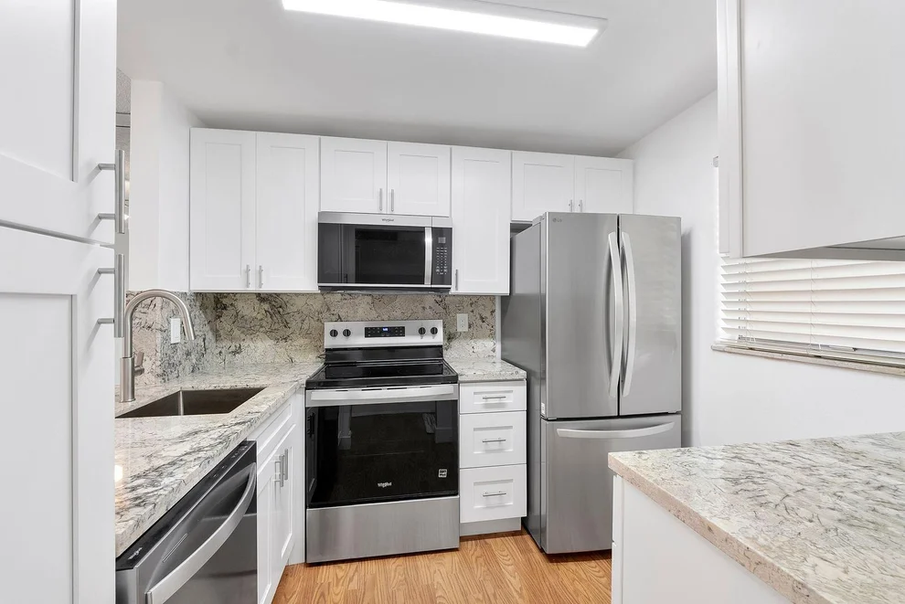 Unit for sale at 9450 Poinciana Place, Davie, FL 33324