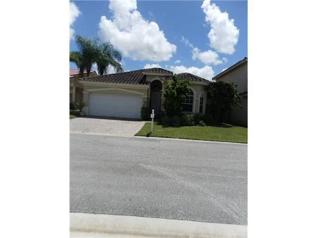 Unit for sale at 2081 NW 98th Terrace, Pembroke Pines, FL 33024