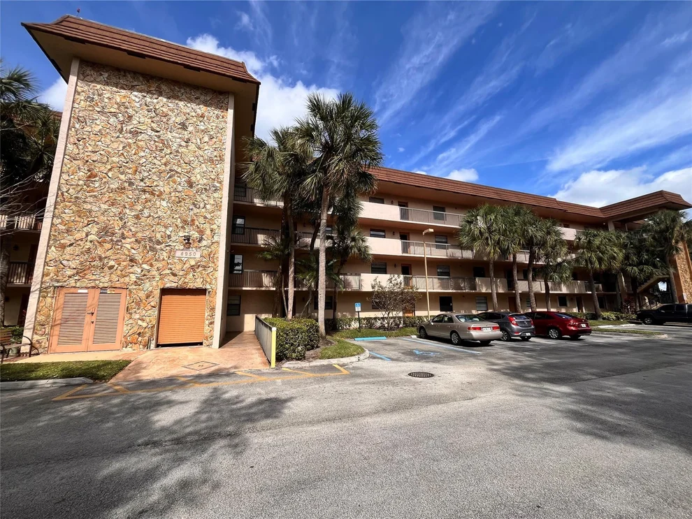 Unit for sale at 4950 E Sabal Palm Boulevard, Tamarac, FL 33319