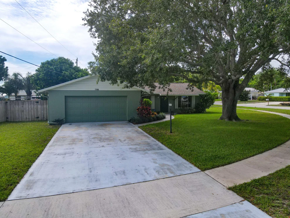 Unit for sale at 7190 SE Hobe Terrace, Hobe Sound, FL 33455