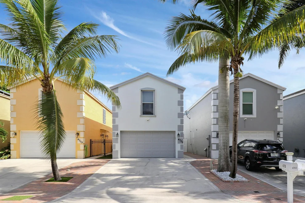 Unit for sale at 4703 Clemens Street, Lake Worth, FL 33463