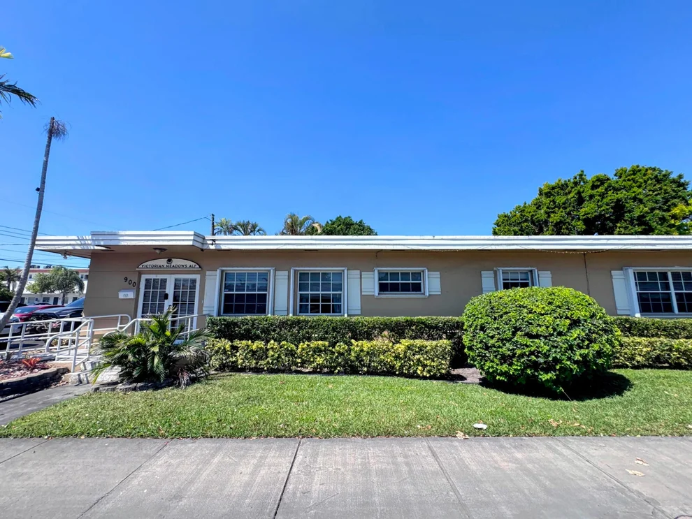 Unit for sale at 900 N 24th Avenue, Hollywood, FL 33020