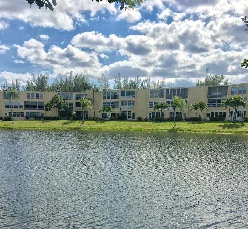 Unit for sale at 107 Wellington L, West Palm Beach, FL 33417