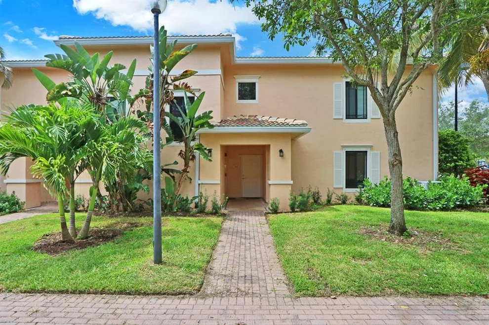 Unit for sale at 2807 Veronia Drive, Palm Beach Gardens, FL 33410