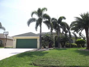 Unit for sale at 602 SE Starflower Avenue, Port St Lucie, FL 34983