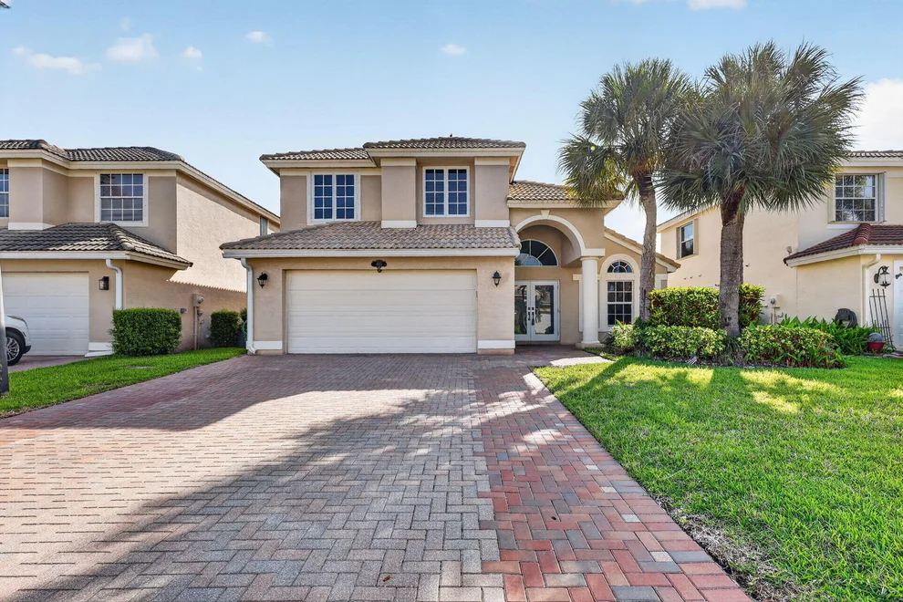 Unit for sale at 1021 SE Westminster Place, Stuart, FL 34997