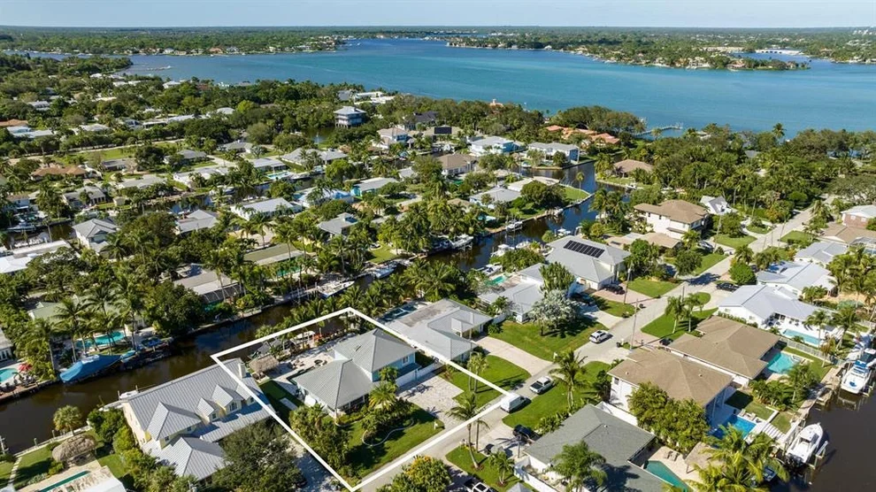Unit for sale at 916 Dolphin Drive, Jupiter, FL 33458