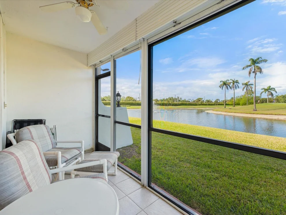 Unit for sale at 9923 S Hollybrook Lake Drive, Pembroke Pines, FL 33025