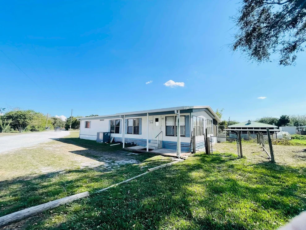 Unit for sale at 14532 NW 1st Parkway, Okeechobee, FL 34972