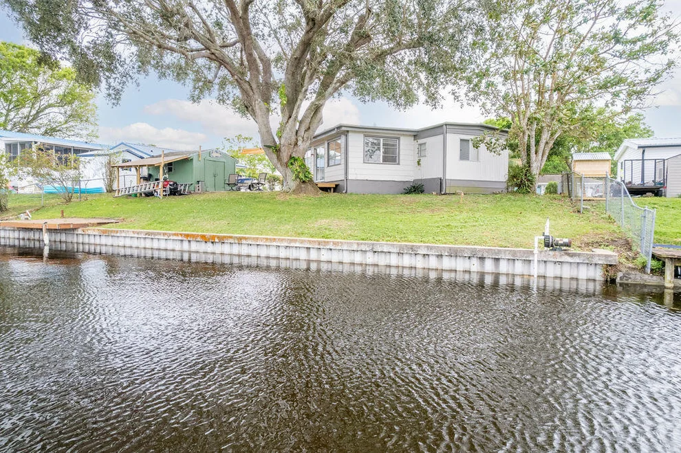 Unit for sale at 3023 SE 19th Court, Okeechobee, FL 34974