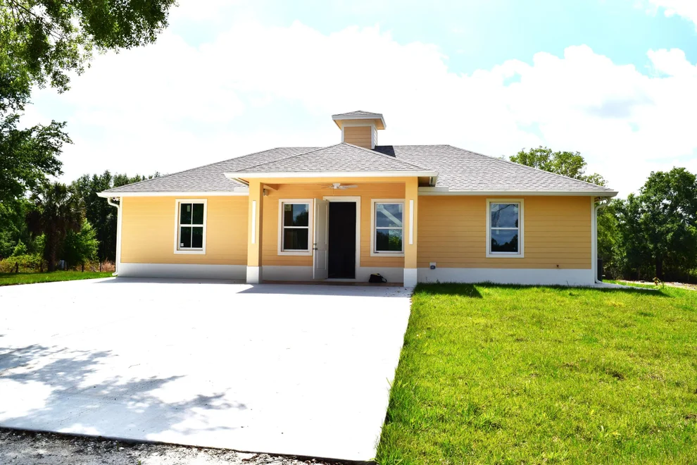 Unit for sale at 17280 NW 278th Street, Okeechobee, FL 34972