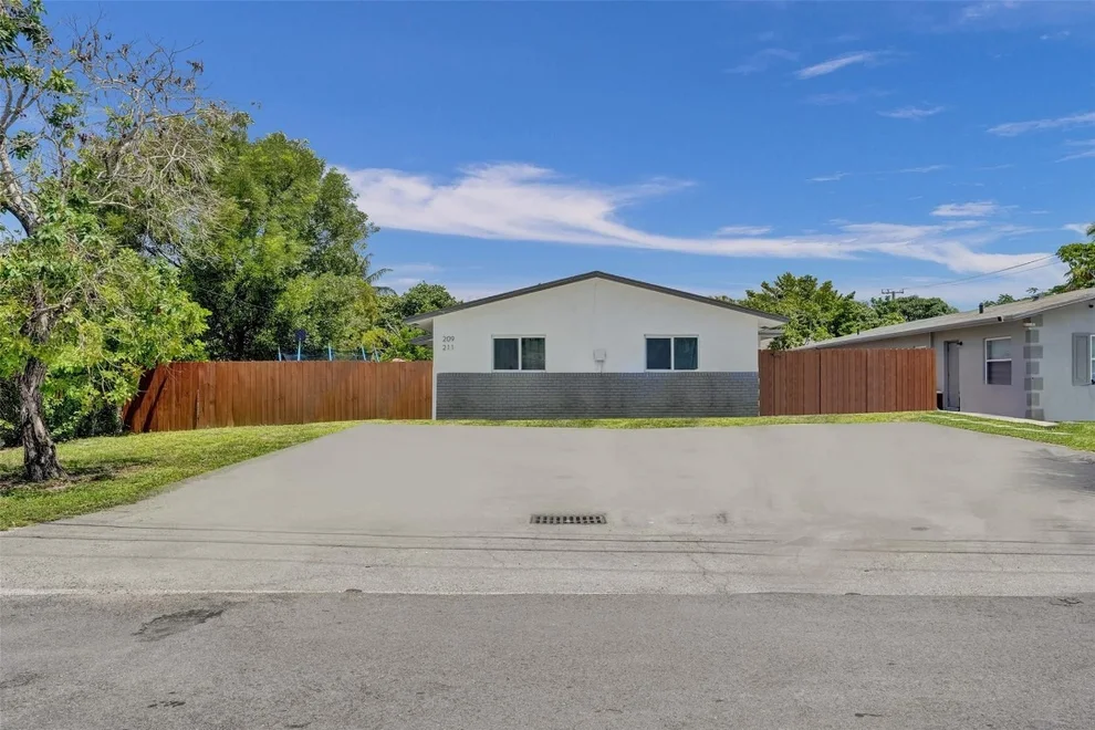 Unit for sale at 209 NE 9th Street, Pompano Beach, FL 33060